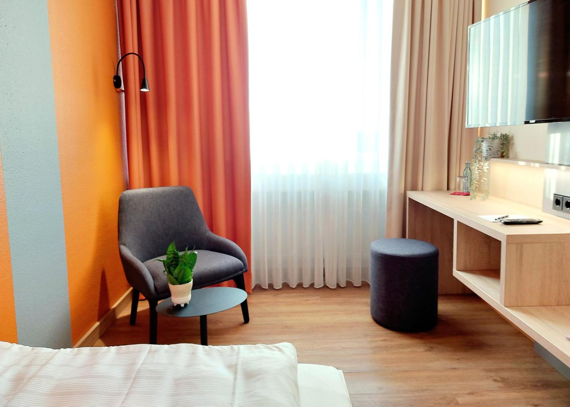 Heinrich Pesch Hotel Ludwigshafen am Rhein Esterno foto